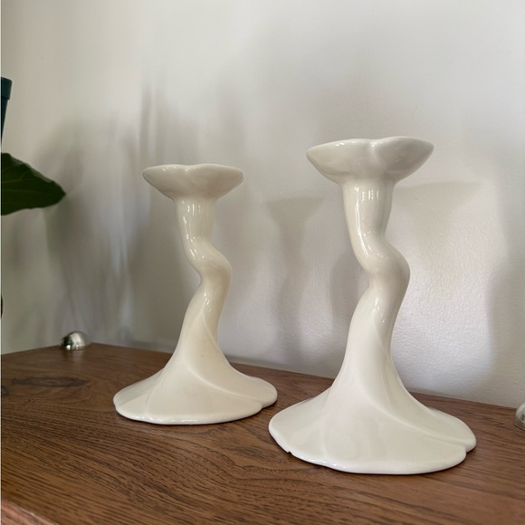 Cream Lilypad Pair Of Candlestick Holders Cottagecore - Picture 1 of 8